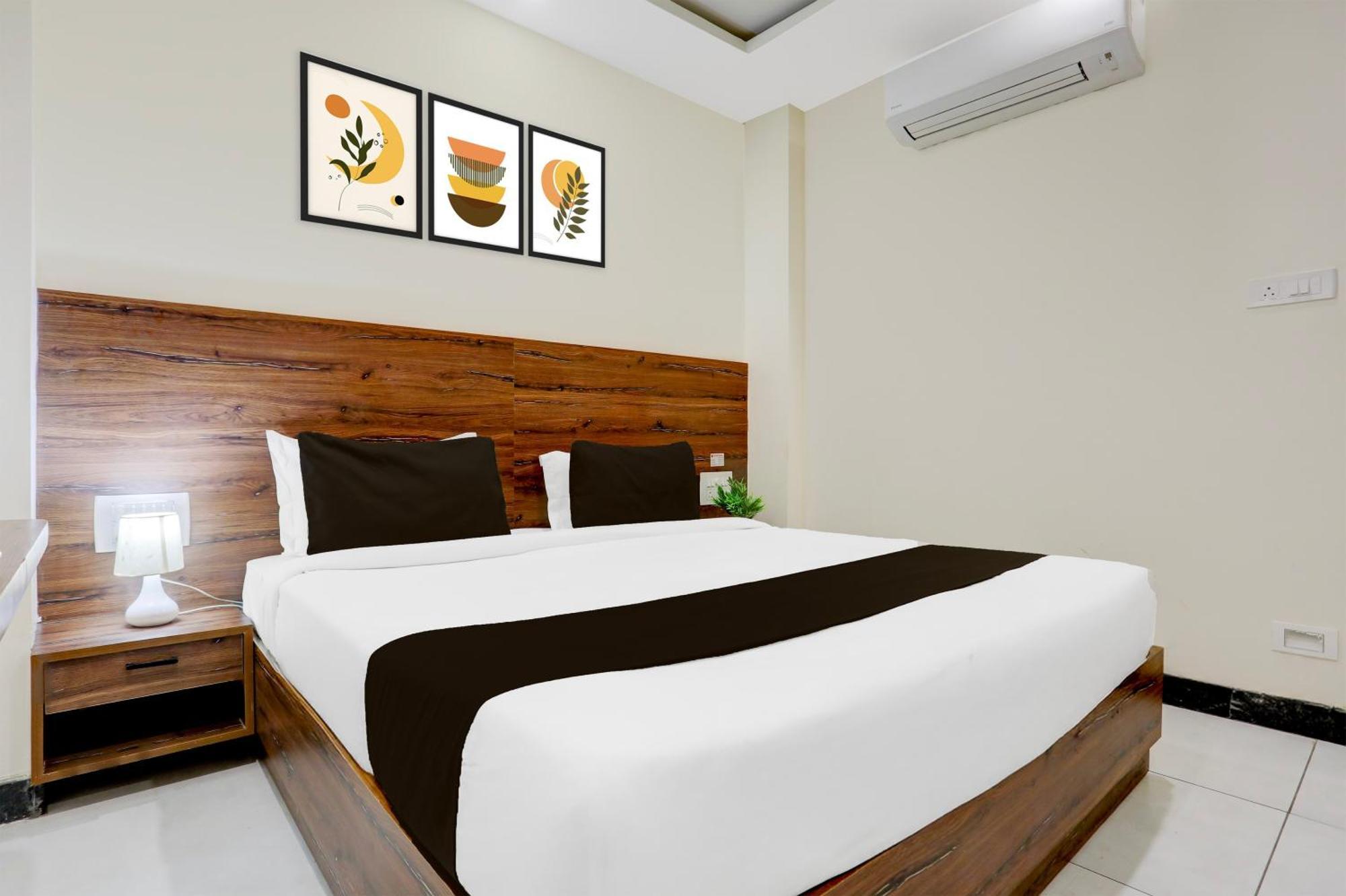 Super Townhouse Shivamogga Formerly Karthik Bhavan Екстер'єр фото