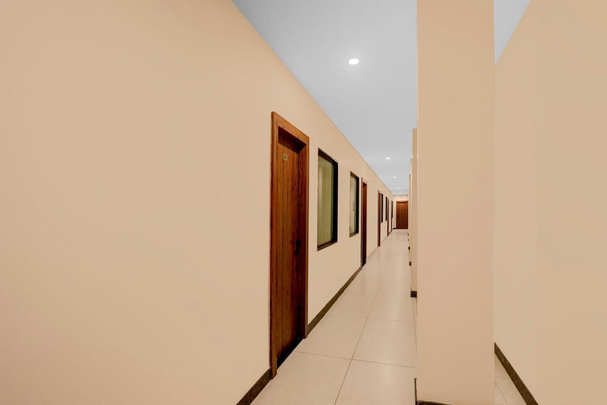 Super Townhouse Shivamogga Formerly Karthik Bhavan Екстер'єр фото