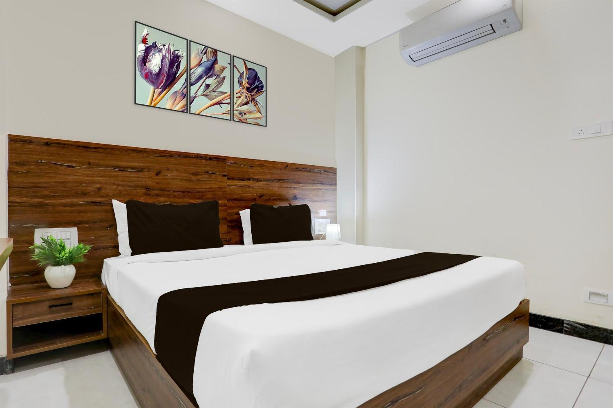 Super Townhouse Shivamogga Formerly Karthik Bhavan Екстер'єр фото