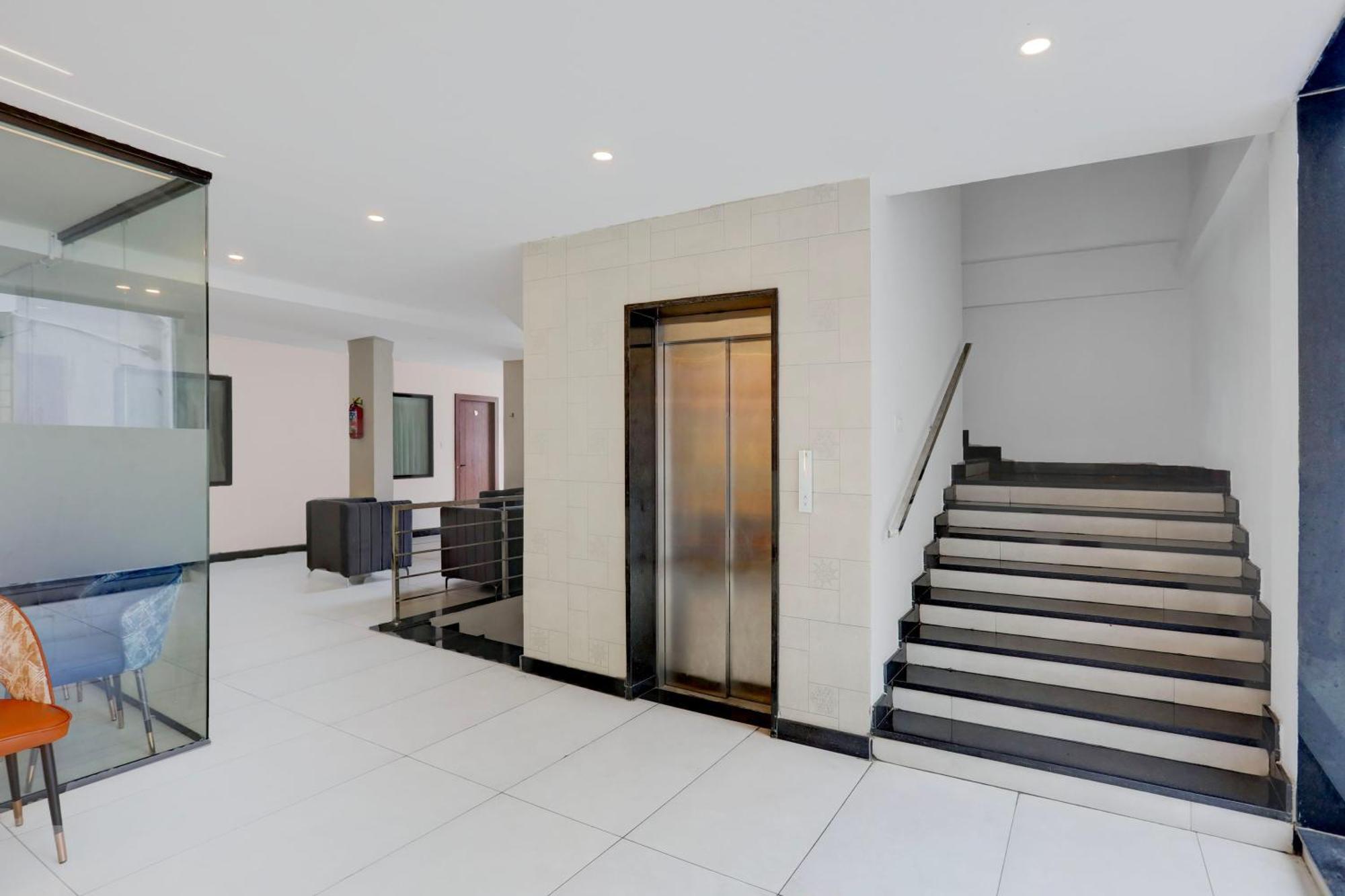 Super Townhouse Shivamogga Formerly Karthik Bhavan Екстер'єр фото