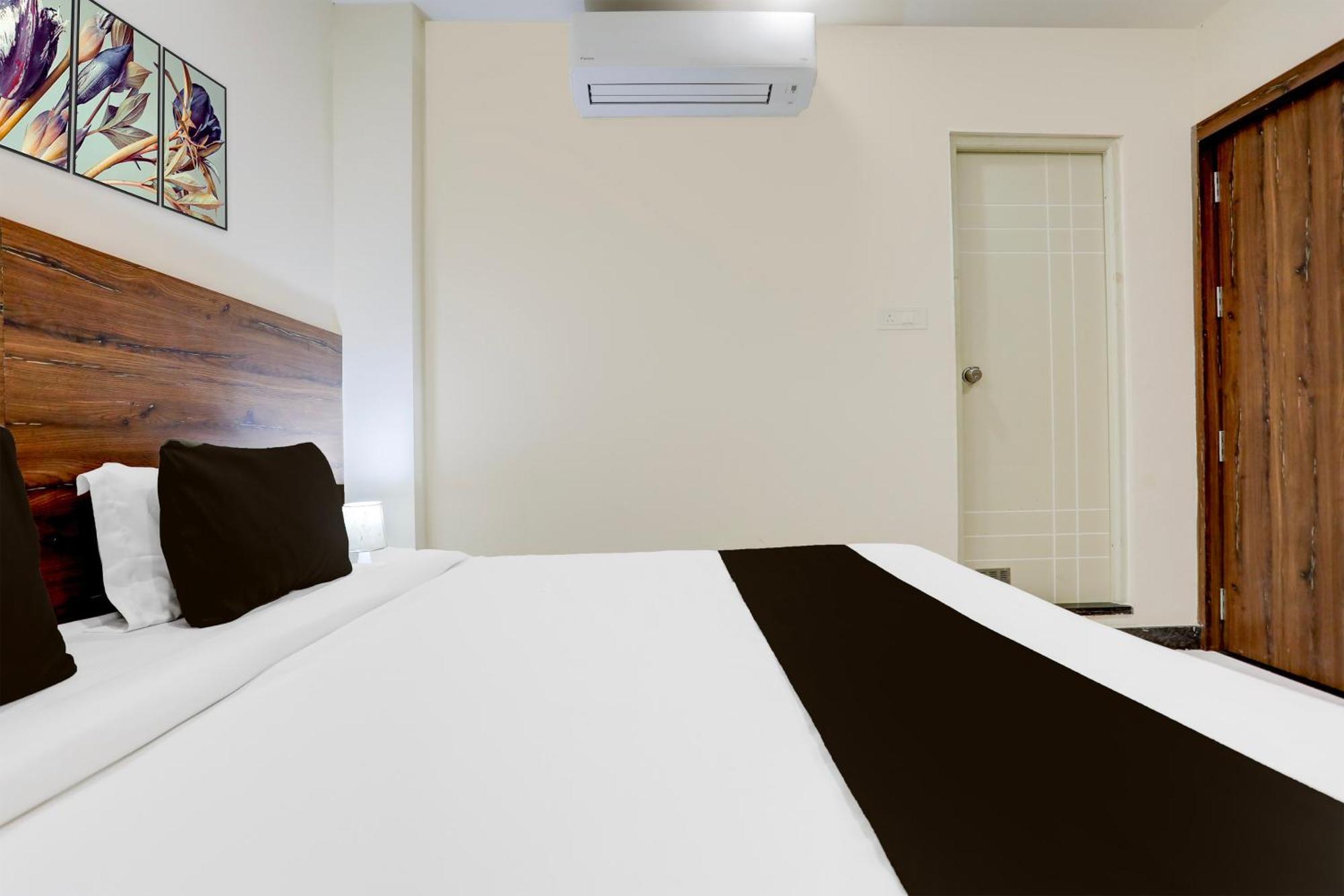 Super Townhouse Shivamogga Formerly Karthik Bhavan Екстер'єр фото