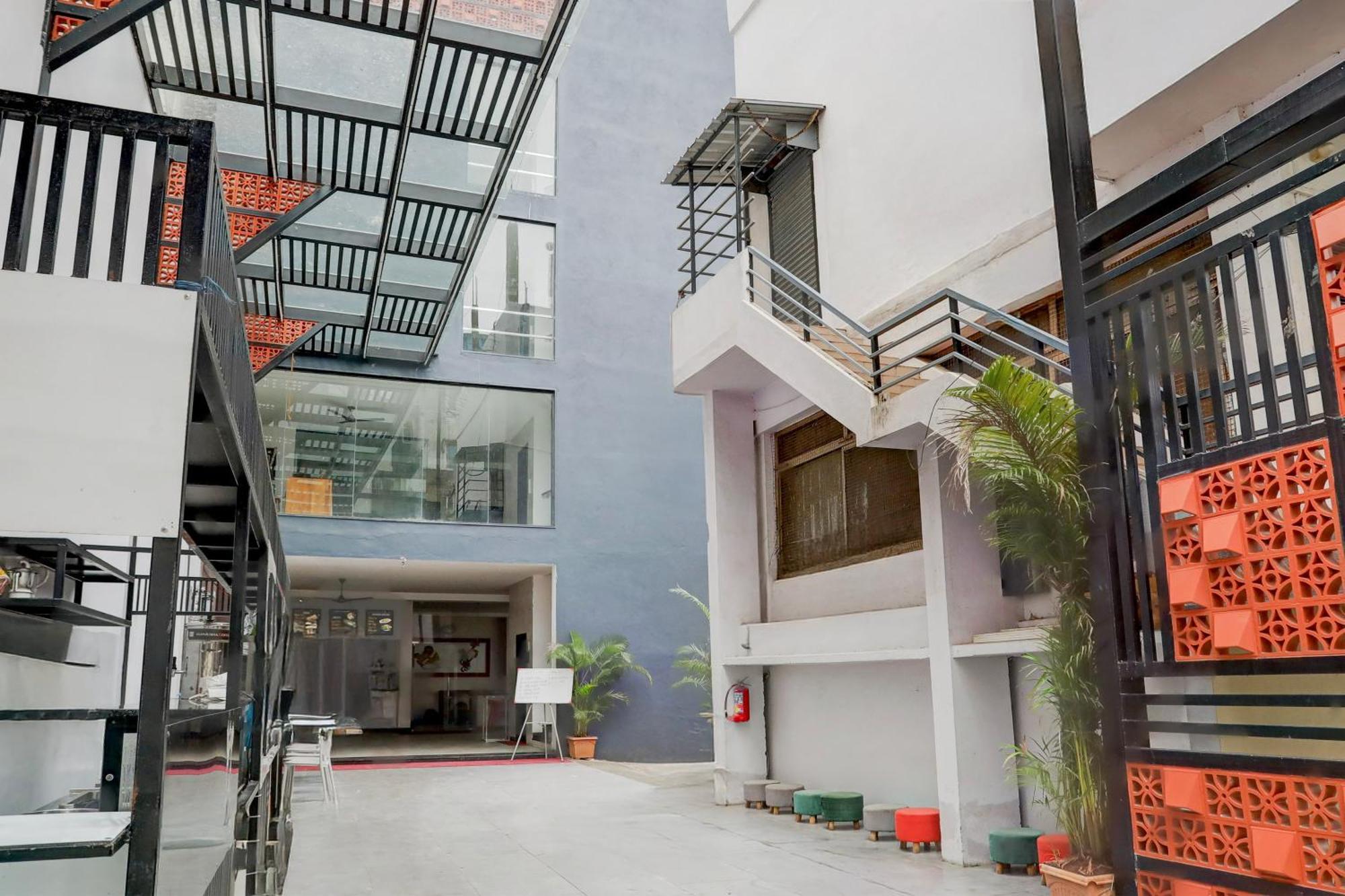 Super Townhouse Shivamogga Formerly Karthik Bhavan Екстер'єр фото